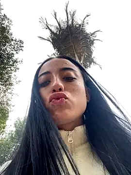 Snapshot of Ady_18 chatting on 09-14-25, 04:39 Ady 18 online show from 09-14-25, 04:39