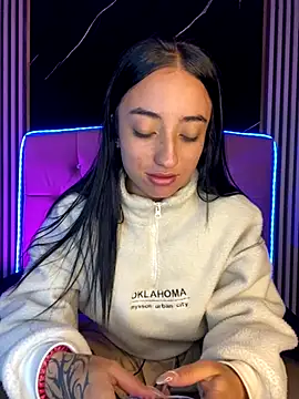 Snapshot of Ady_18 chatting on 10-08-25, 09:23 Ady 18 online show from 10-08-25, 09:23