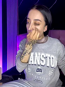 Snapshot of Ady_18 chatting on 11-10-25, 06:51 Ady 18 online show from 11-10-25, 06:51