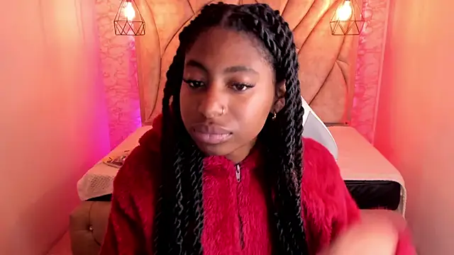 Queen perla  online show from 03-10-25, 12:15