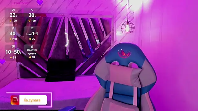 Queen perla  online show from 09-30-25, 11:59