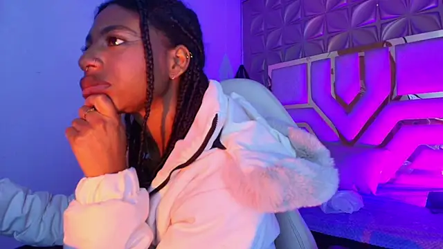 Queen perla  online show from 04-19-26, 12:15