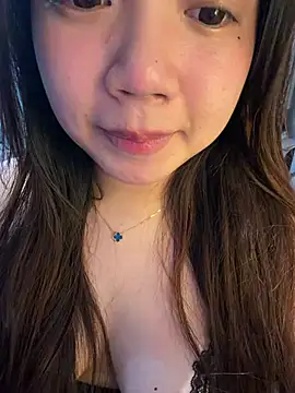 Hotellinh12 online show from 07-17-26, 04:01