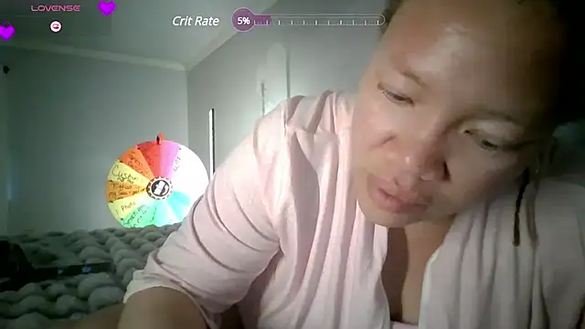 Snapshot of Milfshakecafe chatting on 03-18-25, 12:36 Milfshakecafe online show from 03-18-25, 12:36