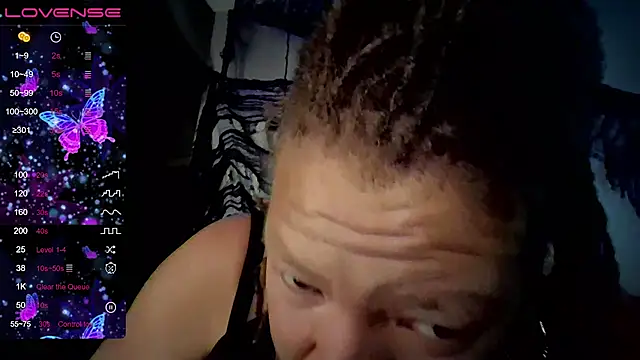 Snapshot of Milfshakecafe chatting on 10-09-25, 02:26 Milfshakecafe online show from 10-09-25, 02:26