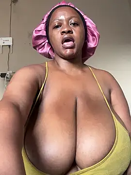 Snapshot of Chubbykarisma27 chatting on 02-03-25, 02:13 Chubbykarisma27 online show from 02-03-25, 02:13