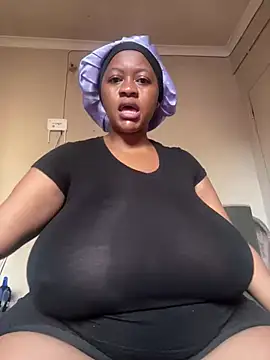 Snapshot of Chubbykarisma27 chatting on 02-24-25, 05:11 Chubbykarisma27 online show from 02-24-25, 05:11