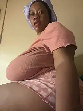 Snapshot of Chubbykarisma27 chatting on 03-09-25, 07:59 Chubbykarisma27 online show from 03-09-25, 07:59