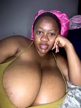 Snapshot of Chubbykarisma27 chatting on 09-26-25, 04:05 Chubbykarisma27 online show from 09-26-25, 04:05