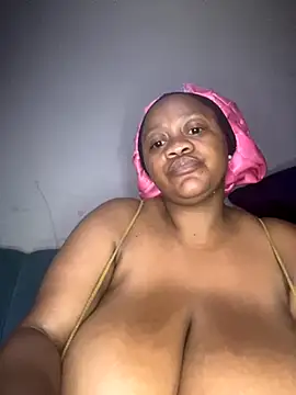 Snapshot of Chubbykarisma27 chatting on 09-30-25, 07:52 Chubbykarisma27 online show from 09-30-25, 07:52