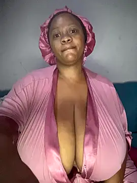 Snapshot of Chubbykarisma27 chatting on 11-20-25, 04:34 Chubbykarisma27 online show from 11-20-25, 04:34