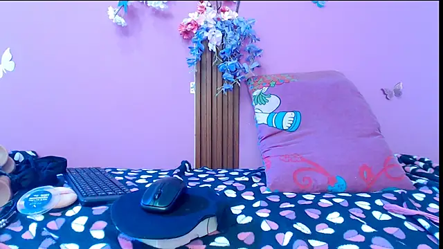 Watagatapitusberry1 online show from 03-15-25, 04:57