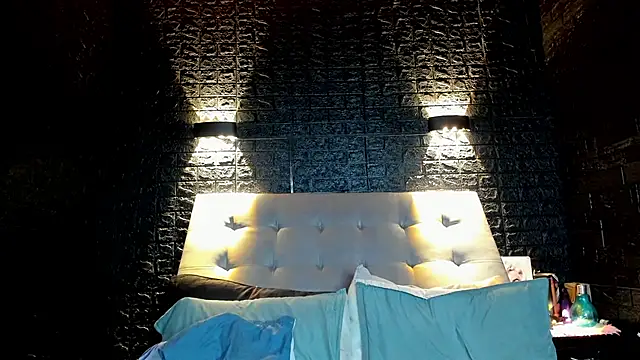 Snapshot of Sweet-Monica chatting on 03-16-25, 10:22 Sweet-Monica online show from 03-16-25, 10:22