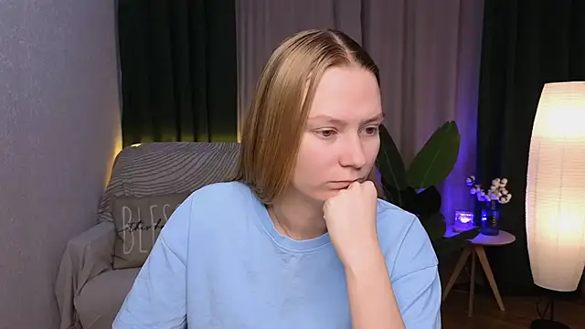 Snapshot of CarolynCohen__ chatting on 12-10-24, 07:26 CarolynCohen online show from 12-10-24, 07:26