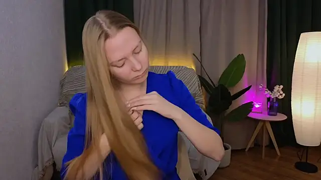 Snapshot of CarolynCohen__ chatting on 01-23-25, 01:51 CarolynCohen online show from 01-23-25, 01:51