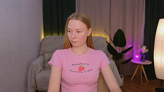 Snapshot of CarolynCohen__ chatting on 02-06-25, 05:14 CarolynCohen online show from 02-06-25, 05:14