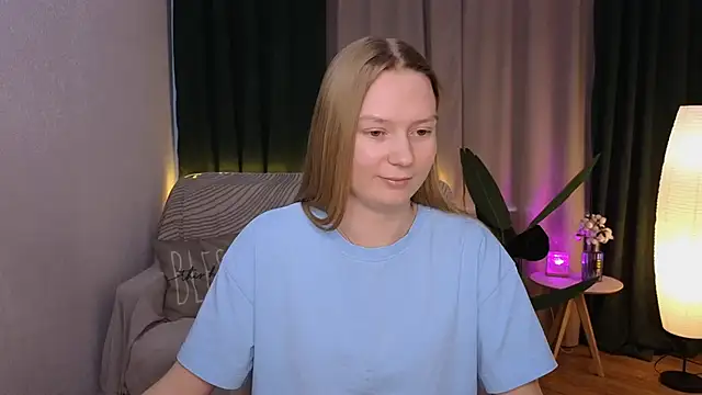 Snapshot of CarolynCohen__ chatting on 03-02-25, 05:01 CarolynCohen online show from 03-02-25, 05:01