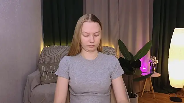 Snapshot of CarolynCohen__ chatting on 03-03-25, 02:15 CarolynCohen online show from 03-03-25, 02:15