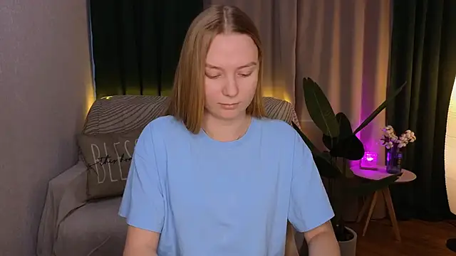 Snapshot of CarolynCohen__ chatting on 03-09-25, 05:00 CarolynCohen online show from 03-09-25, 05:00