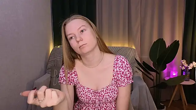 Snapshot of CarolynCohen__ chatting on 03-20-25, 02:08 CarolynCohen online show from 03-20-25, 02:08