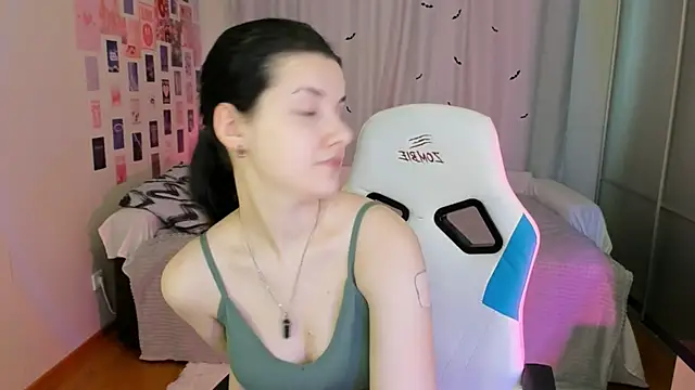 Vanessa Verona online show from 03-09-25, 05:22