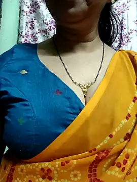 Snapshot of Rosy-B chatting on 12-31-24, 09:50 Rosy-B online show from 12-31-24, 09:50