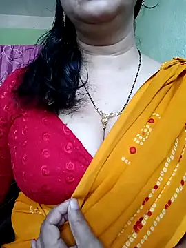 Snapshot of Rosy-B chatting on 03-16-25, 09:27 Rosy-B online show from 03-16-25, 09:27