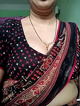 Snapshot of Rosy-B chatting on 03-19-25, 12:37 Rosy-B online show from 03-19-25, 12:37