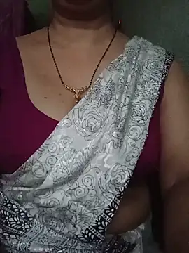 Snapshot of Rosy-B chatting on 05-29-26, 09:51 Rosy-B online show from 05-29-26, 09:51