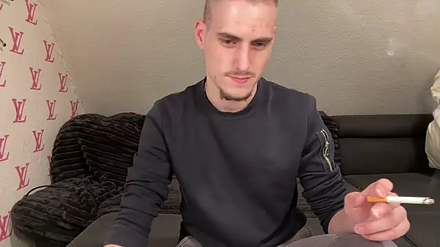 Cookieboy88 online show from 03-19-25, 08:22