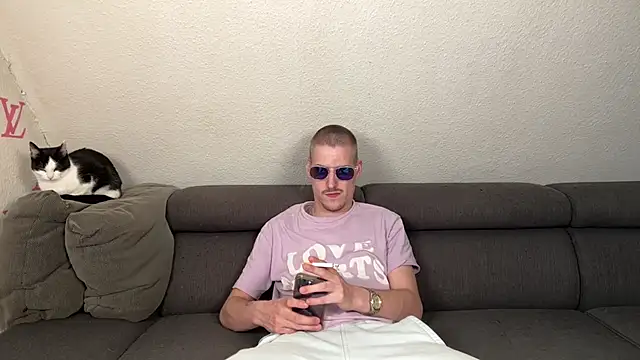 Cookieboy88 online show from 03-22-25, 05:41