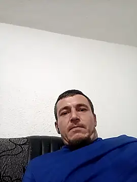 Snapshot of mayk18cm chatting on 12-08-24, 11:35 mayk18cm online show from 12-08-24, 11:35