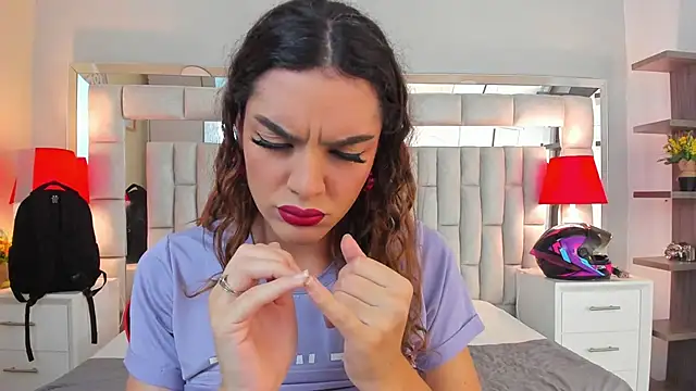 mariiahneedles online show from 11-11-25, 11:05