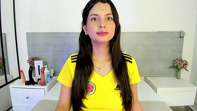 DulceColeman online show from 06-17-26, 11:34