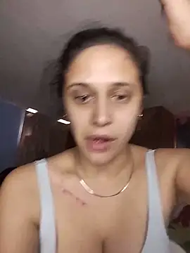 Catalinacandela online show from 06-17-26, 07:15