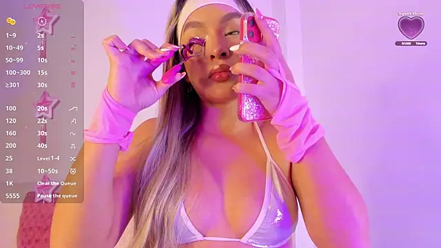 Snapshot of angel_rizzo_ chatting on 02-01-25, 04:46 angel rizzo  online show from 02-01-25, 04:46
