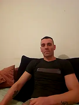 Snapshot of Aian09 chatting on 01-24-25, 08:22 Aian09 online show from 01-24-25, 08:22