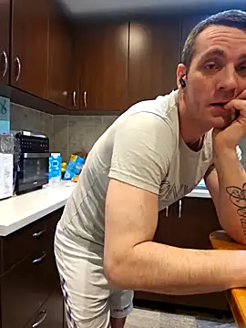 Snapshot of Aian09 chatting on 03-22-25, 04:26 Aian09 online show from 03-22-25, 04:26