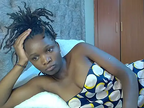 Naughty Girl17 online show from 12-05-24, 07:49