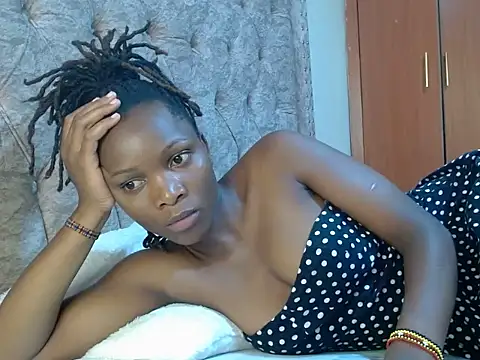 Naughty Girl17 online show from 02-13-25, 07:24