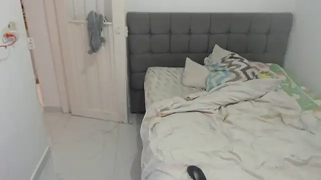 Snapshot of 69_anal_hard chatting on 02-20-26, 01:33 69 anal hard online show from 02-20-26, 01:33