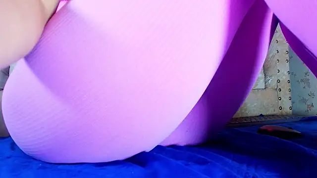 Snapshot of ann_berlin chatting on 09-24-25, 03:10 ann berlin online show from 09-24-25, 03:10