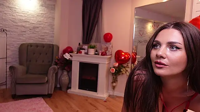 LinaReese online show from 02-12-25, 08:16