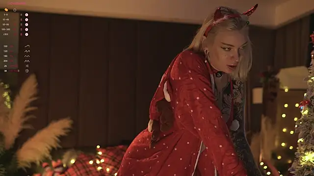 Snapshot of LinaKinky chatting on 12-23-24, 12:52 LinaKinky online show from 12-23-24, 12:52