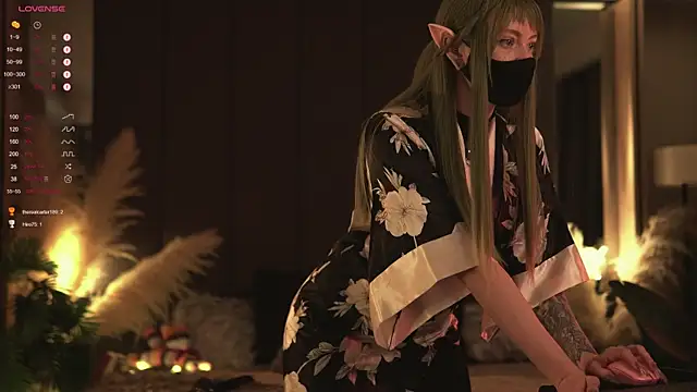 Snapshot of LinaKinky chatting on 01-23-25, 10:22 LinaKinky online show from 01-23-25, 10:22