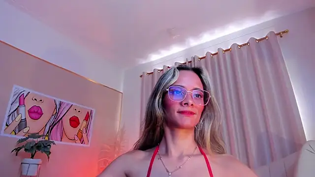 SkiinnyAna online show from 02-02-25, 07:25