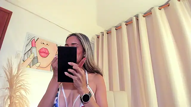 Snapshot of SkiinnyAna chatting on 02-25-26, 07:34 SkiinnyAna online show from 02-25-26, 07:34