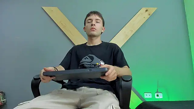 bower and colucci online show from 12-22-24, 02:49