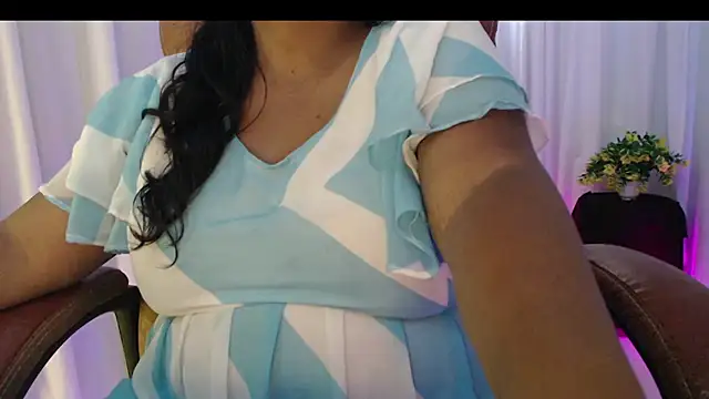 Snapshot of Prita07 chatting on 03-17-25, 07:13 Prita07 online show from 03-17-25, 07:13