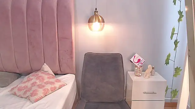 LeenaBrown online show from 03-19-25, 03:51